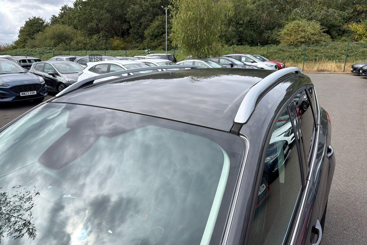 Ford KUGA Photo 25