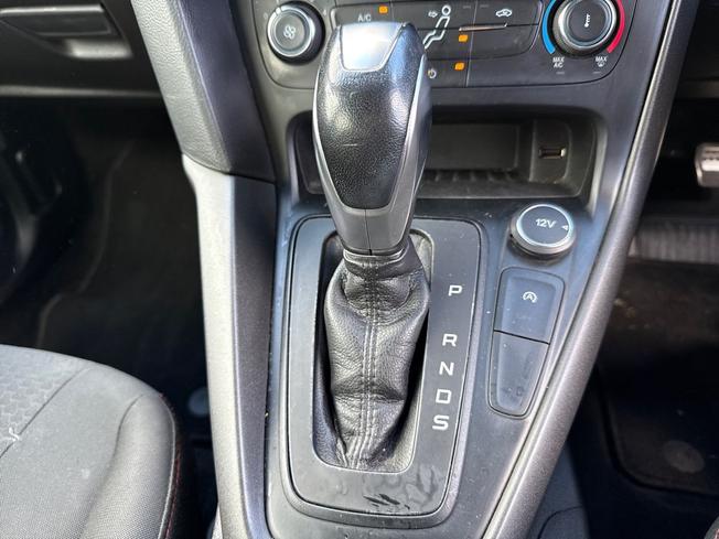 FORD Focus Photo 30