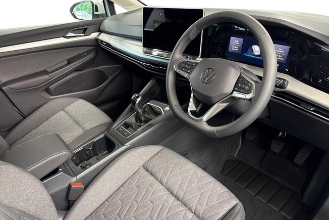 VOLKSWAGEN Golf Photo 6