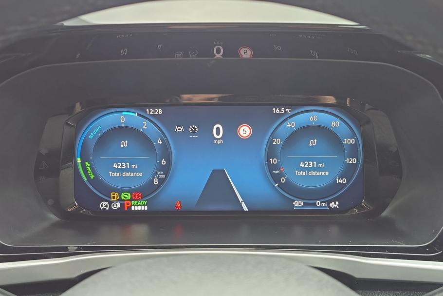 Used Ford TRANSIT CONNECT 9