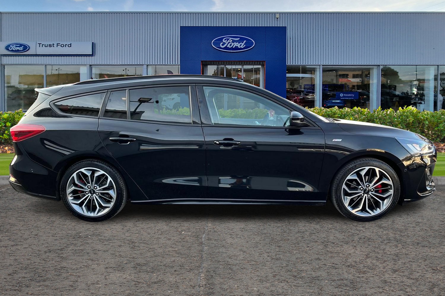 Ford FOCUS Photo 2