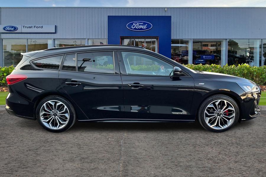 Ford FOCUS Photo autoimg-a36d9bcd4c3f66f1e303a8c514da6d6090a4e391.jpg