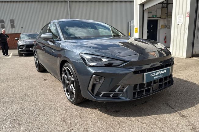CUPRA Leon Photo 30