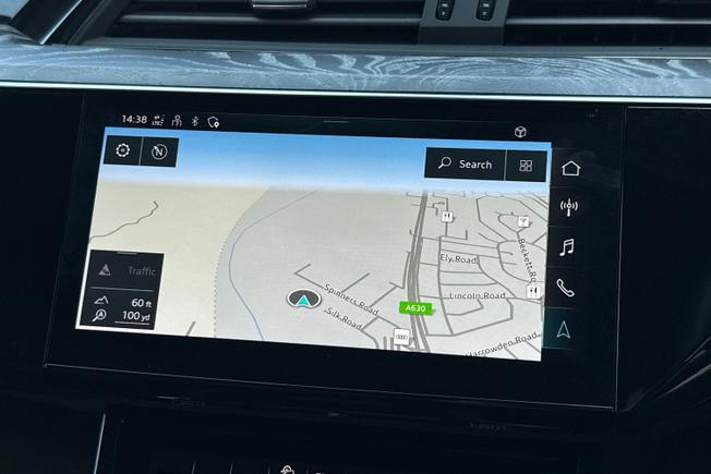 AUDI e-tron Photo 14