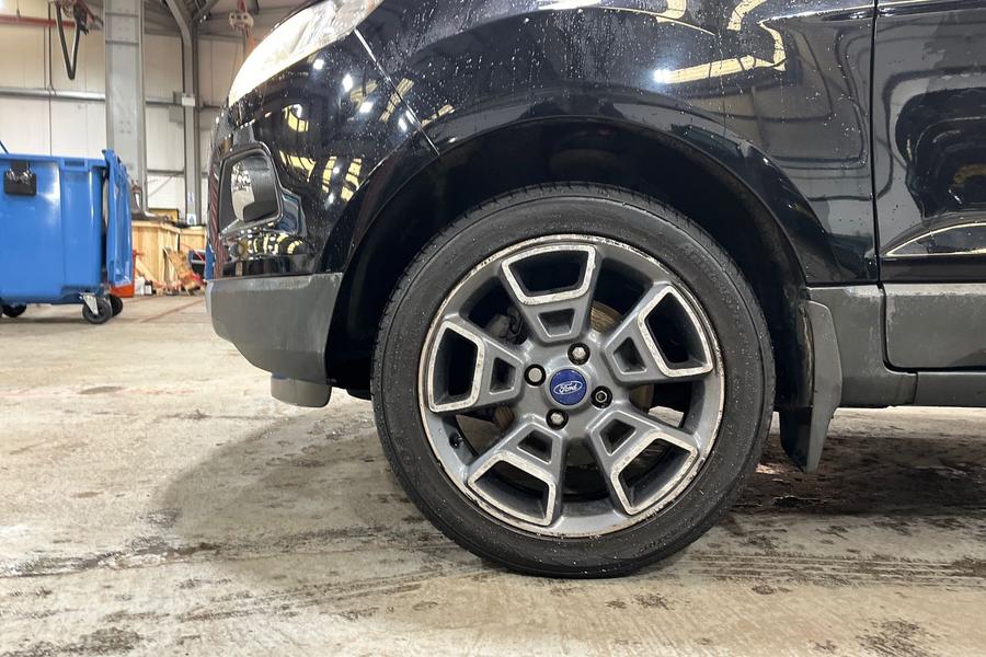 Ford ECOSPORT Photo autoimg-a37eebec15a35bba92cb51b671ec367f42e8c15a.jpg