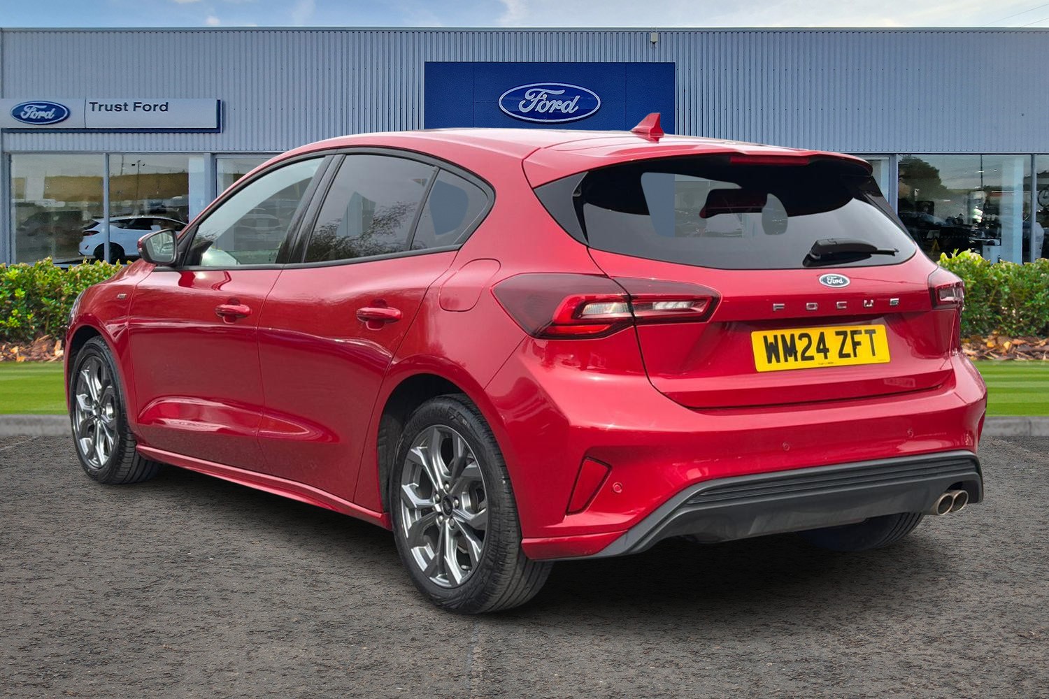 Ford FOCUS Photo 1