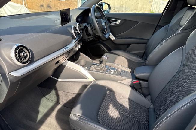 Audi Q2 Photo 32