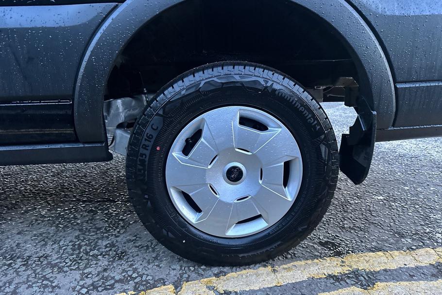 Used Ford E-TRANSIT 16