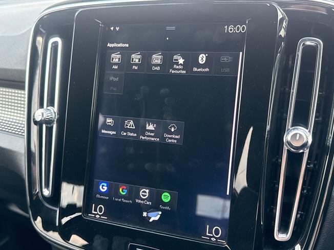 VOLVO Xc40 Photo 27