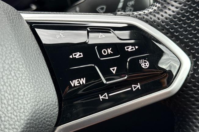 Volkswagen Golf Photo 17