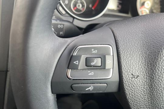 Volkswagen Golf Photo autoimg-a395754d45edbaf4aac13a84cc75add3816e1754.jpg