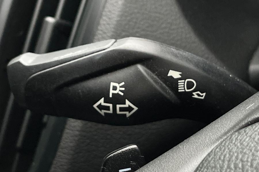 Ford Kuga Photo autoimg-a3960657dafb10da5cc4a61012d42d5e48b4e3cd.jpg