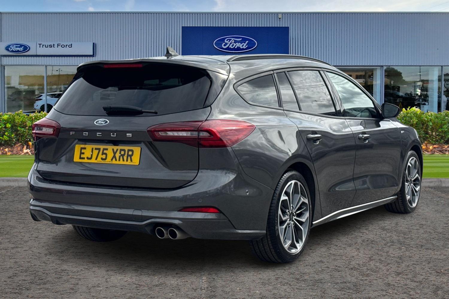 Ford FOCUS Photo 3