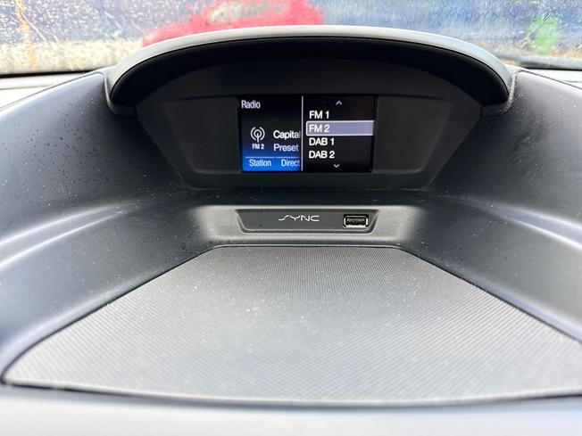 FORD Kuga Photo 34
