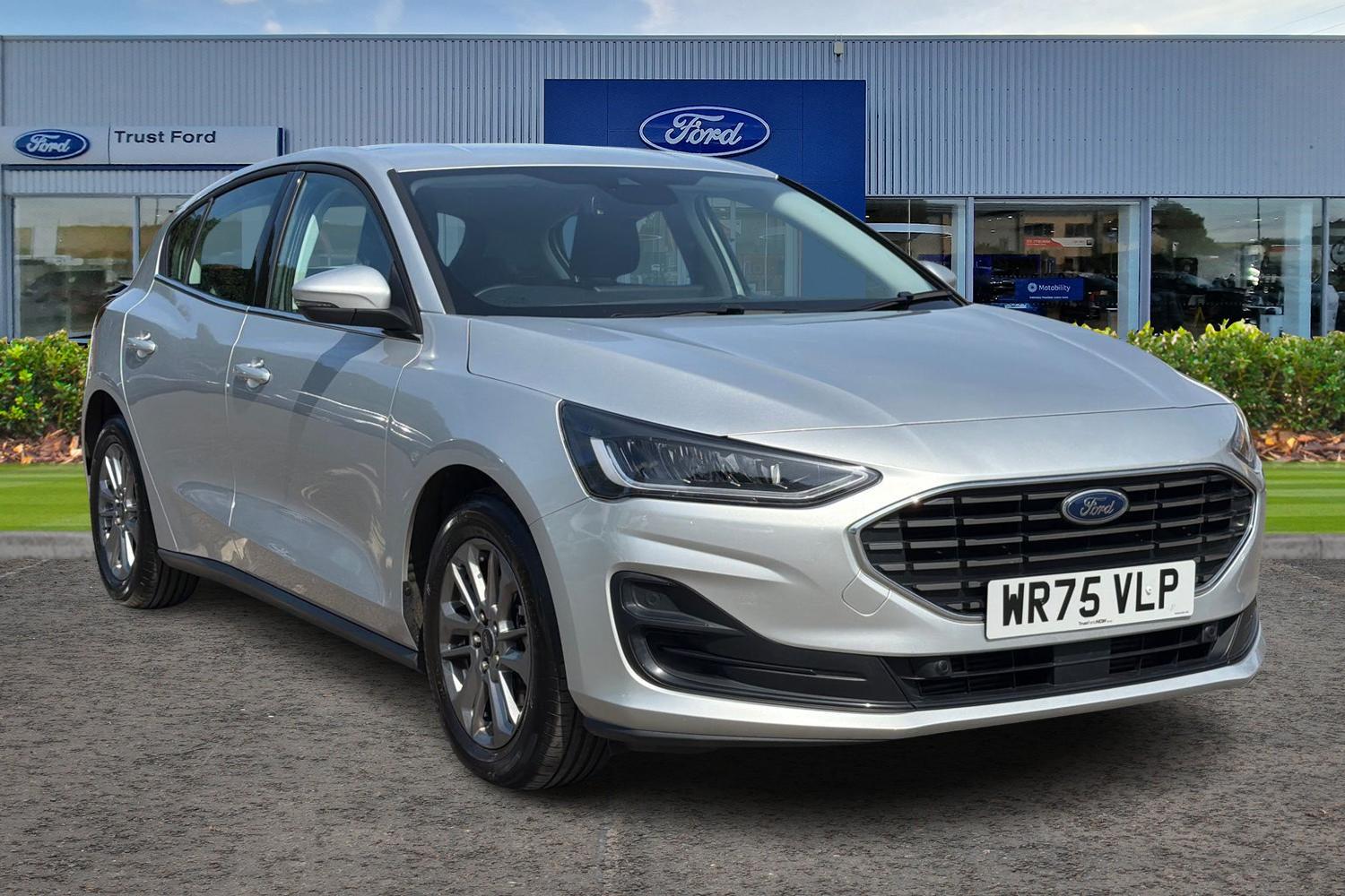 Ford FOCUS Photo 0