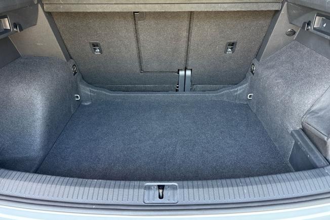 VOLKSWAGEN Tiguan Photo 12