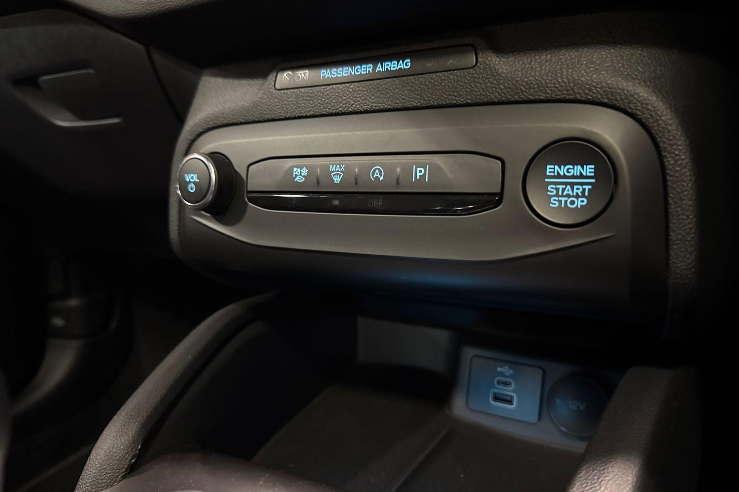 Ford FOCUS Photo 31