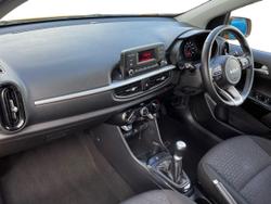 KIA Picanto Photo 2