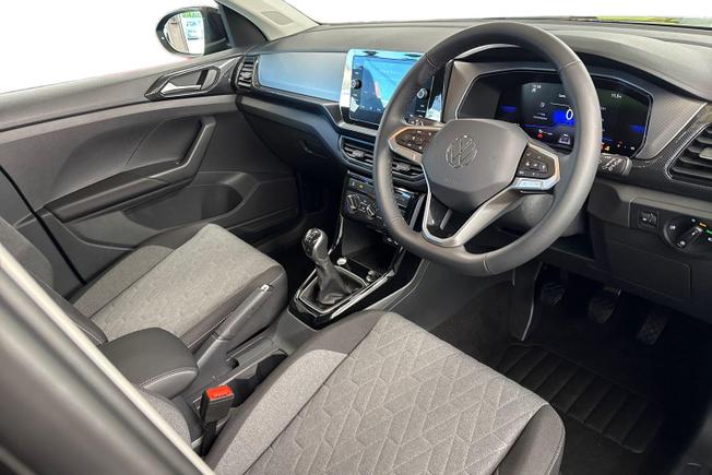 VOLKSWAGEN T-Cross Photo 6