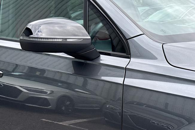 Audi SQ7 Photo 20