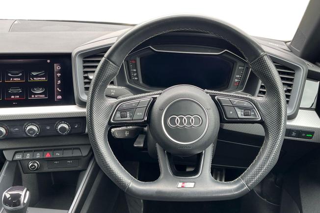 Audi A1 Photo 11