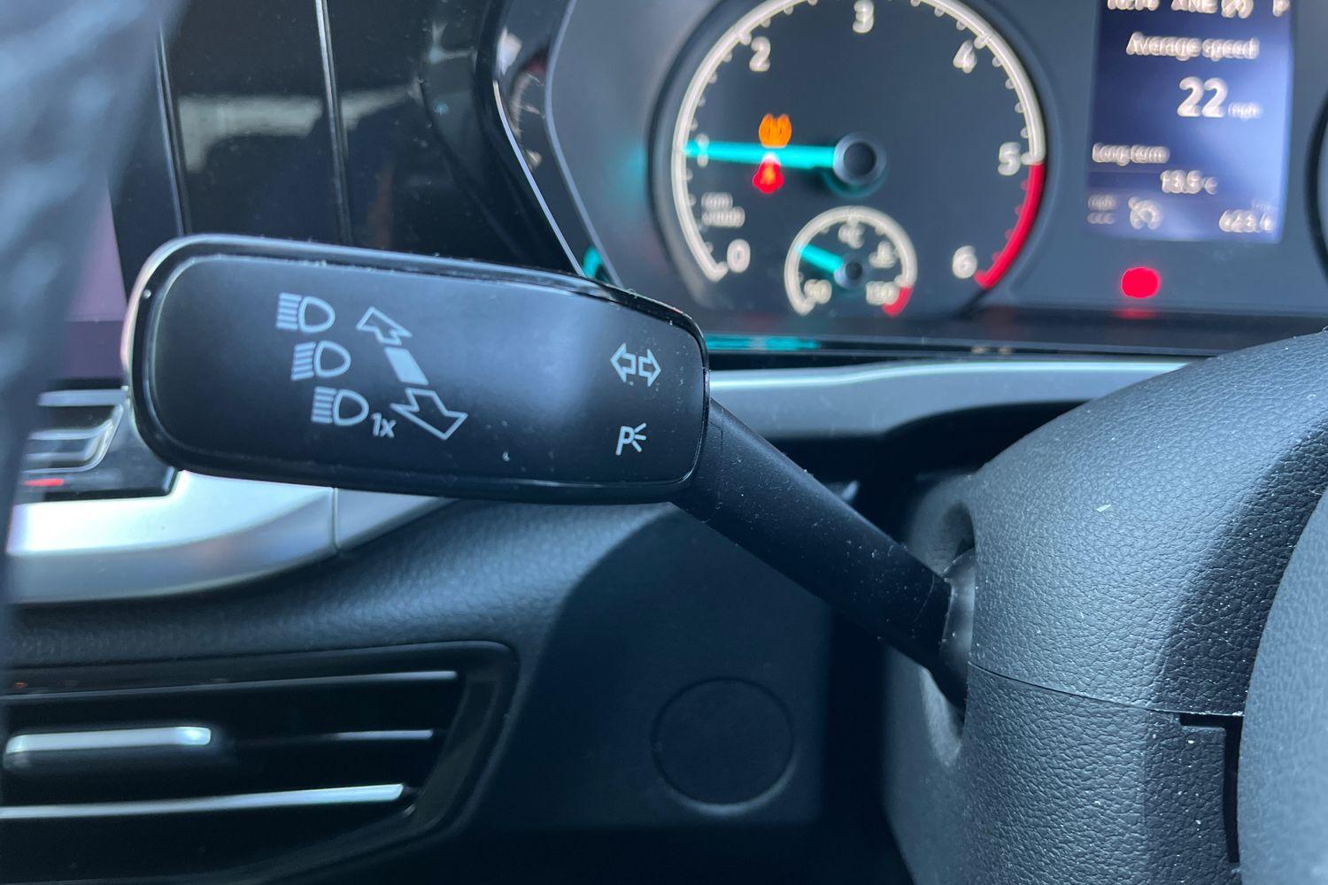 Ford TOURNEO CONNECT Photo 13