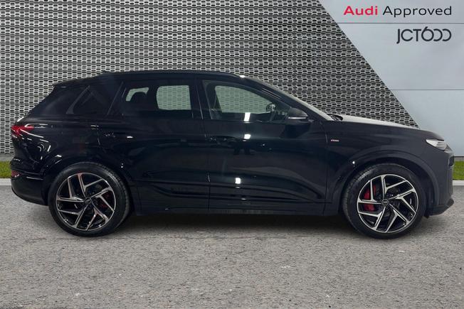 AUDI Q6 E-Tron Photo 4