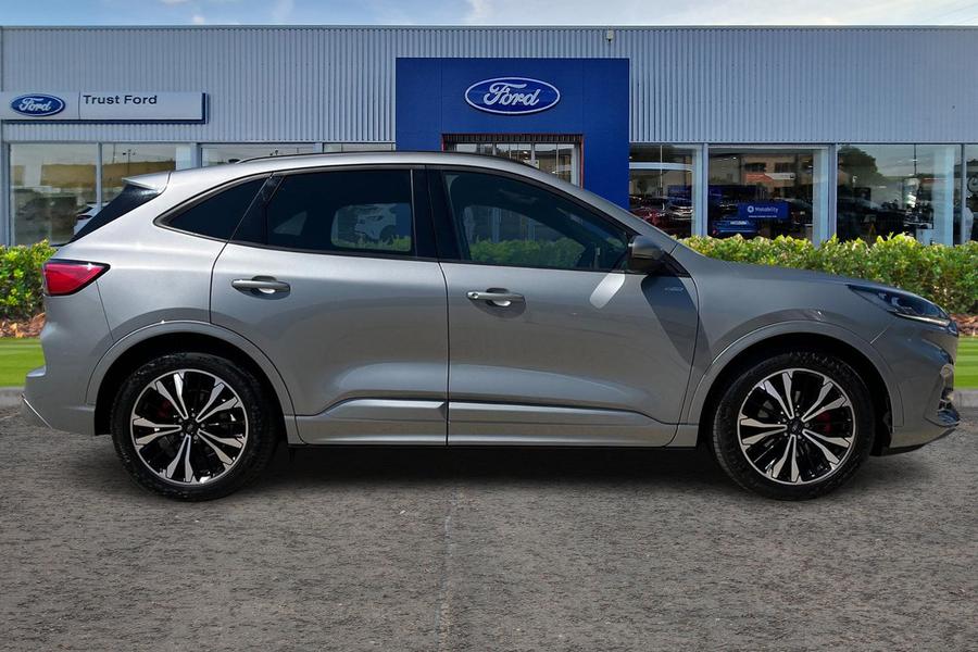 Ford Kuga Photo autoimg-a3be7619ff986745212fbf07131bba0e8670e372.jpg