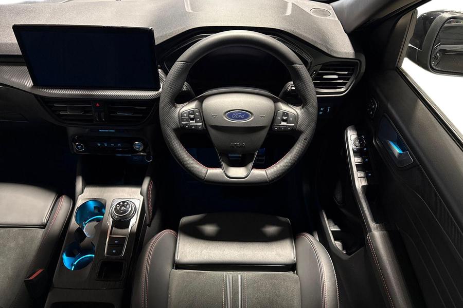 Ford Kuga Photo autoimg-a3be8849725562e5ca71e3e3eb89598feb0ddca8.jpg