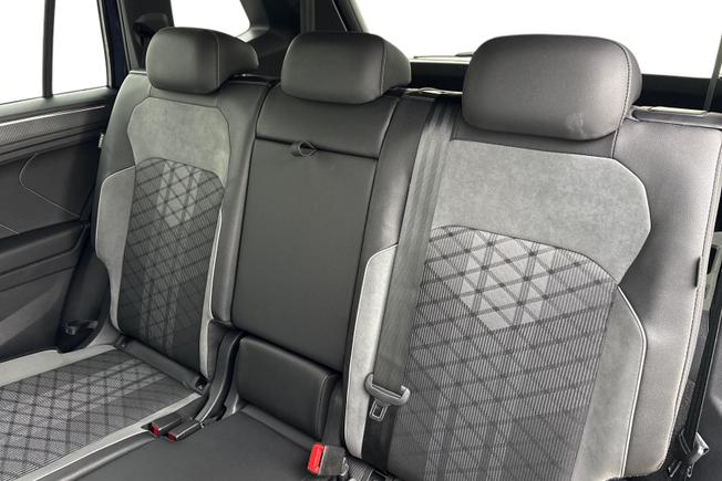 VOLKSWAGEN Tiguan Allspace Photo 9