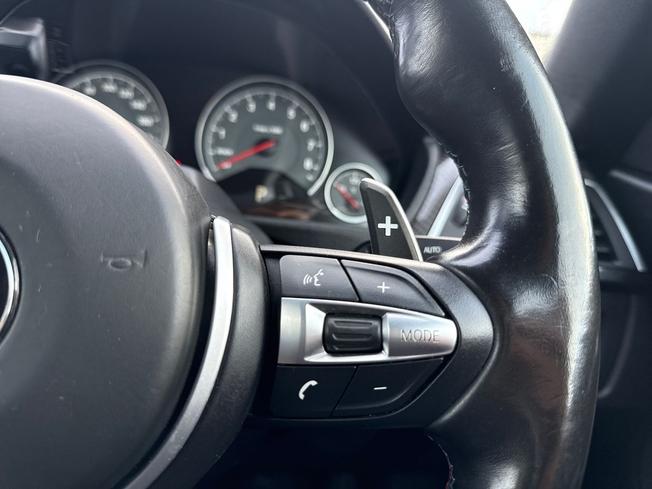 BMW M4 Photo 17