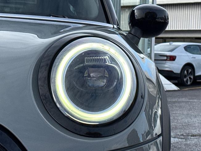 MINI Hatch Photo 31