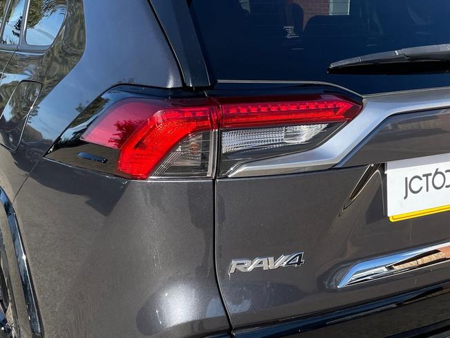 TOYOTA Rav4 Photo 18
