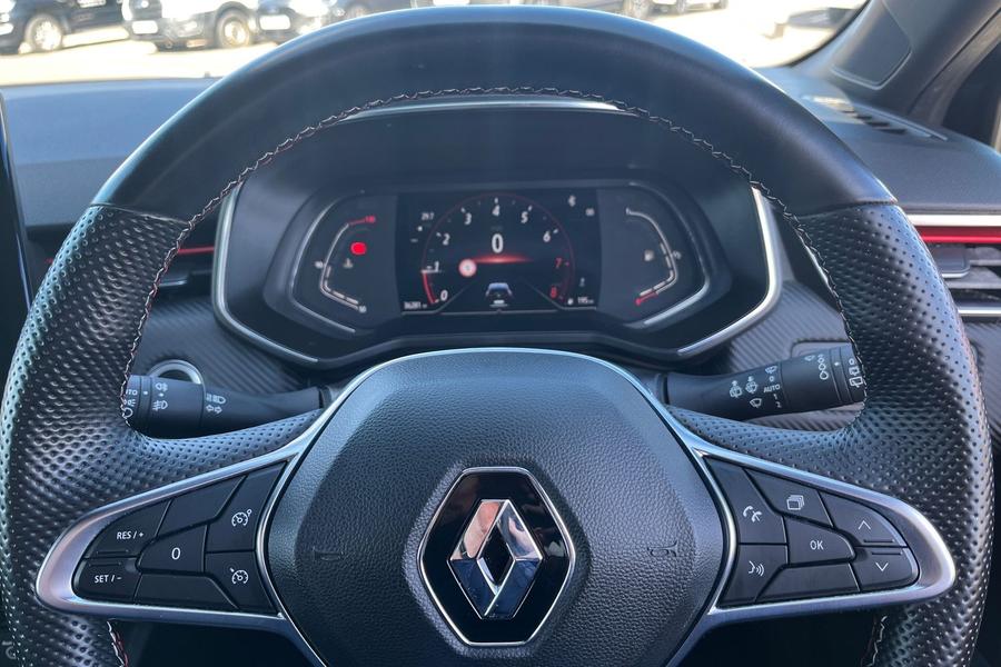 Renault CLIO Photo autoimg-a3c8fa69cc1fb7e7f64c1ce9fdf6946a3c8fe994.jpg