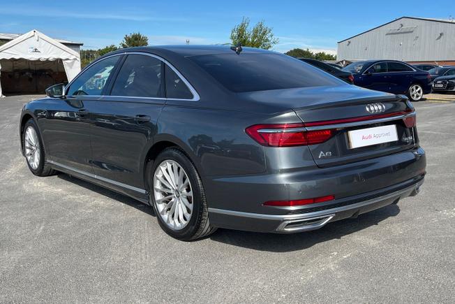 Audi A8 Photo 27
