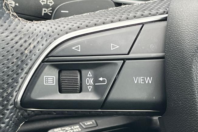 AUDI Q3 Photo 16