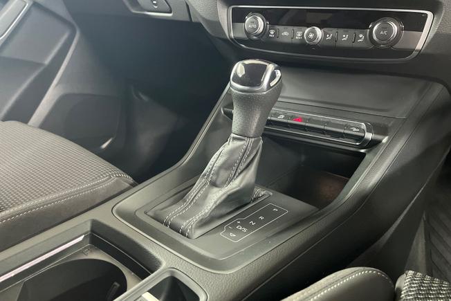 AUDI Q3 Photo 23