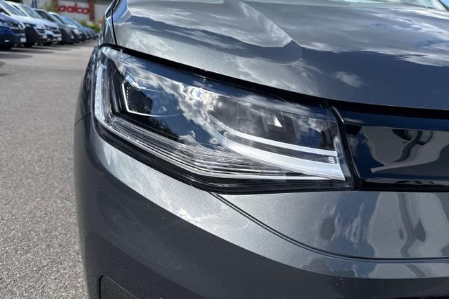 VOLKSWAGEN Caddy Photo 19