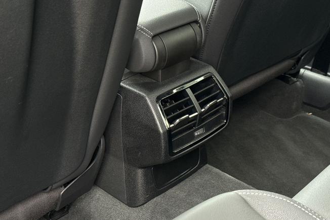 AUDI Q3 Photo 24