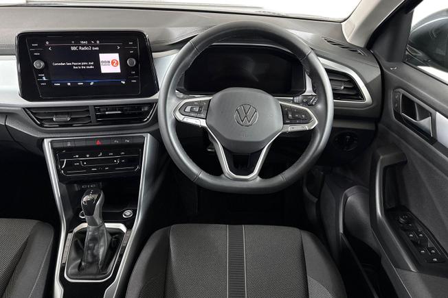 VOLKSWAGEN T-Roc Photo 11