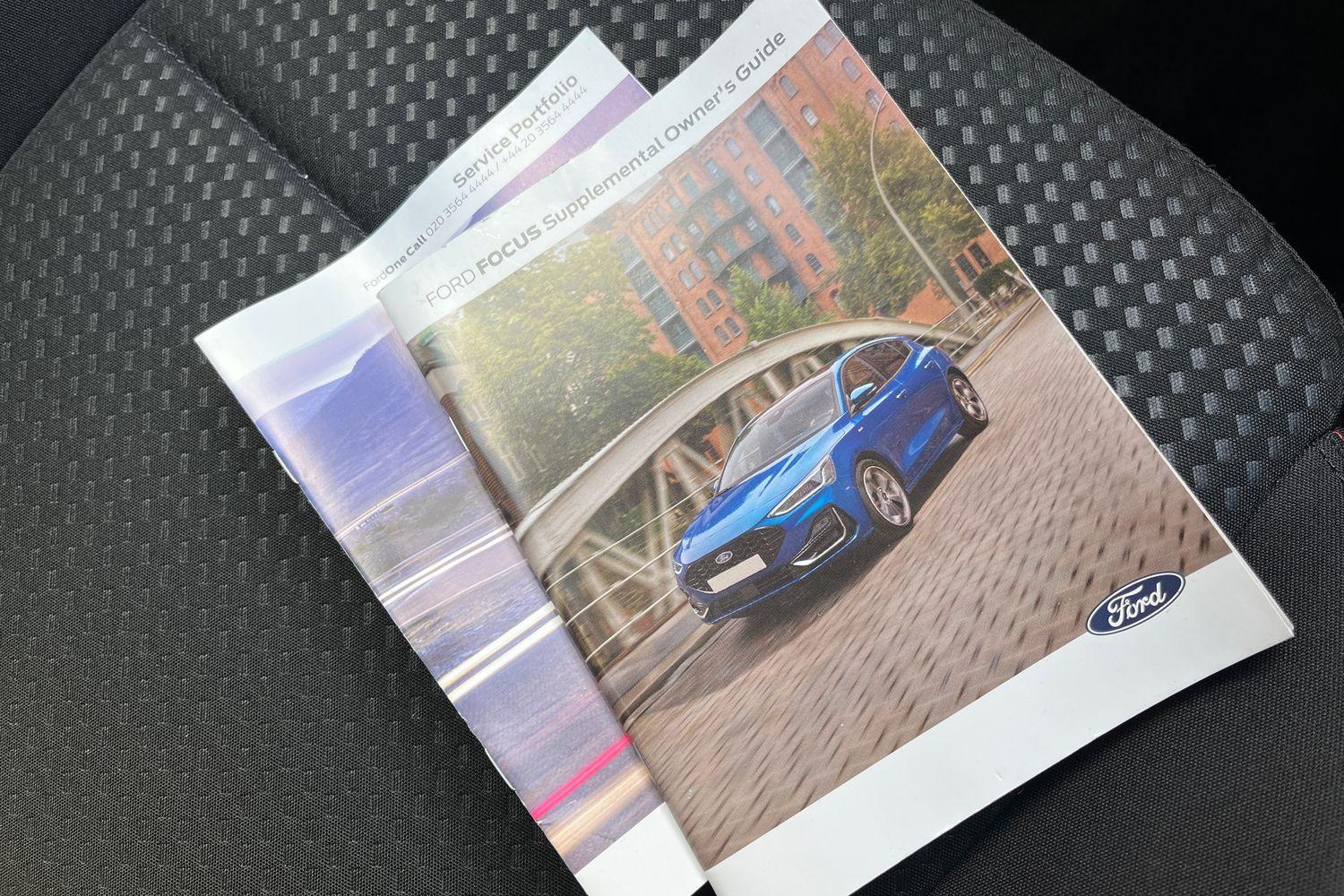 Ford FOCUS Photo 21