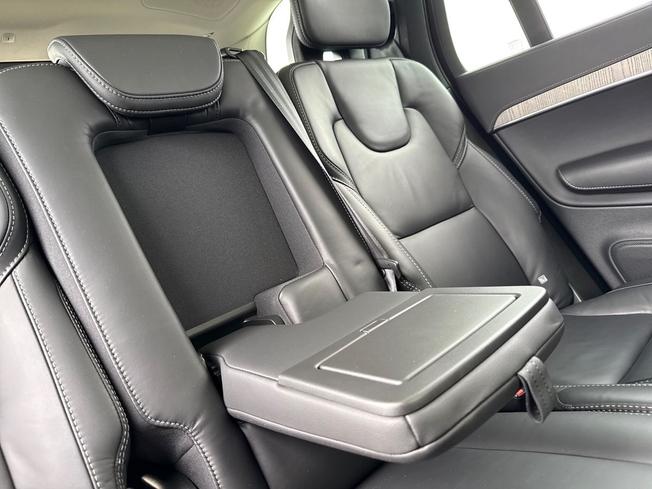 VOLVO Xc90 Photo 29