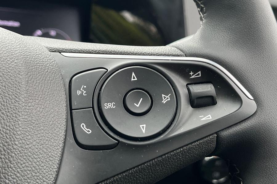Vauxhall GRANDLAND Photo autoimg-a3e776ef7740bca389a9f60832f4aa85a6e983df.jpg