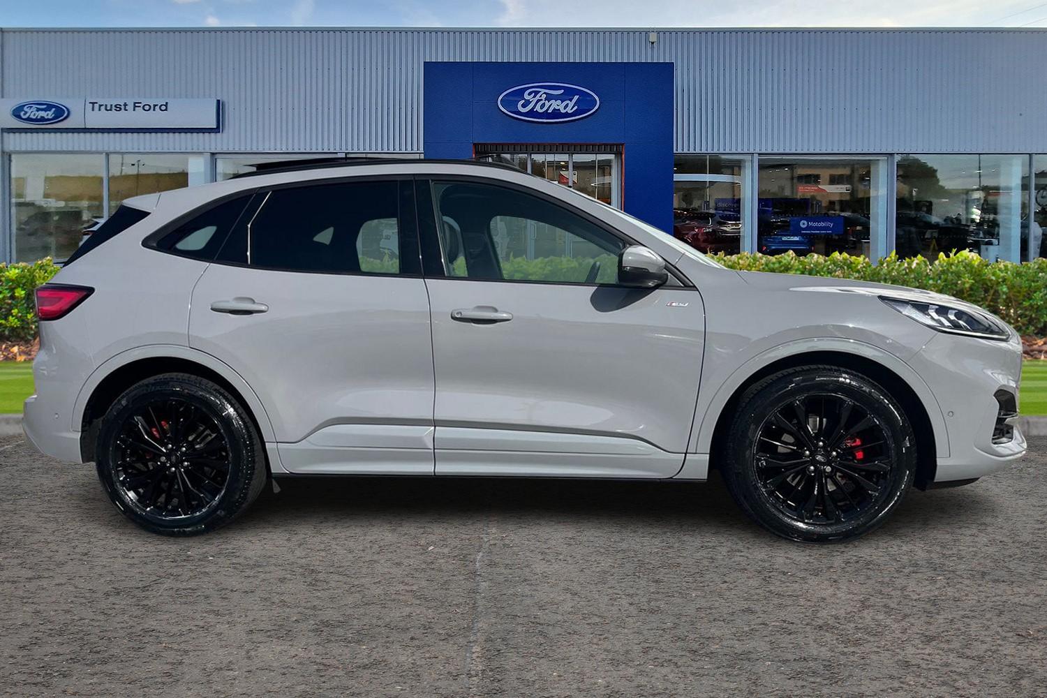 Ford KUGA Photo 2
