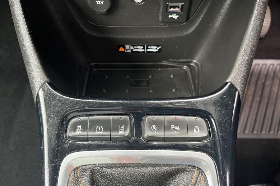 Vauxhall CROSSLAND X Photo autoimg-a3edd98b69744a363298a460b8e2edeb95ac3e7d.jpg