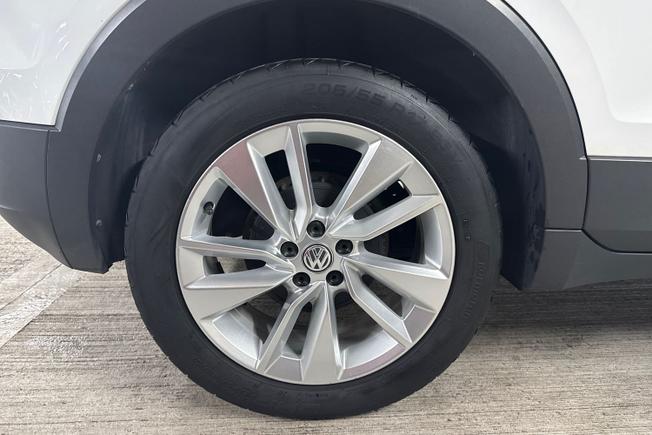 VOLKSWAGEN T-Cross Photo 5