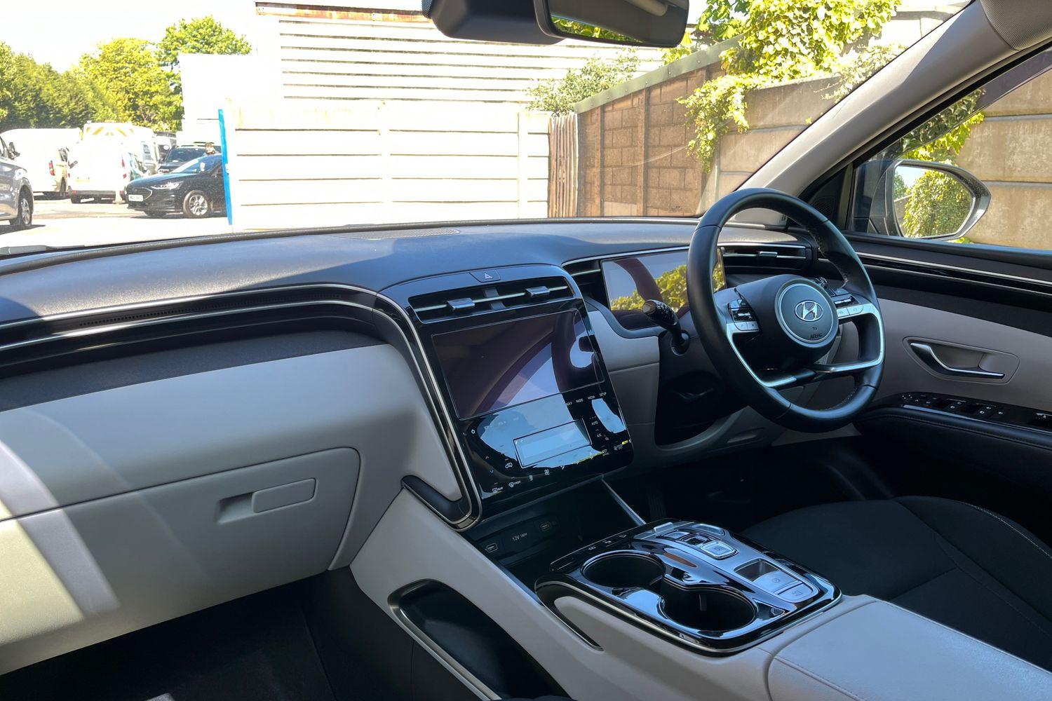 Hyundai TUCSON Photo 17