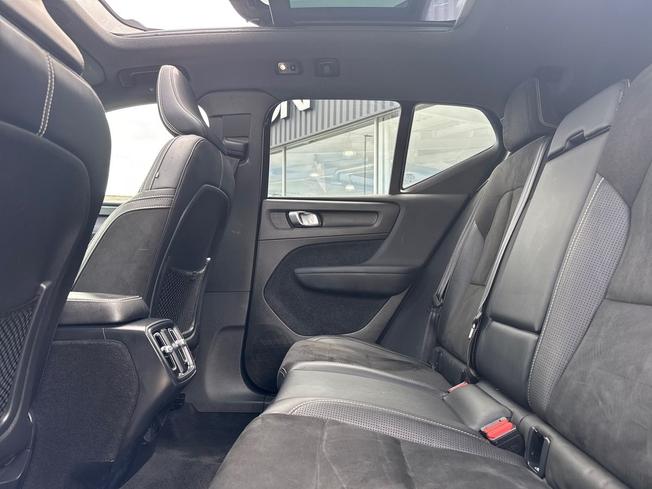 VOLVO Xc40 Photo 46