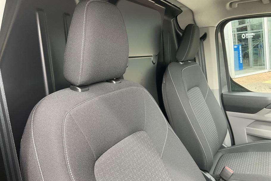 Used Ford TRANSIT CUSTOM YB26OZC 27