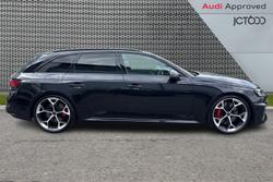 AUDI Rs4 Avant Photo 4